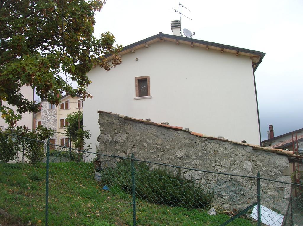 Vila Montagna & Relax Castel Di Sangro Exteriér fotografie