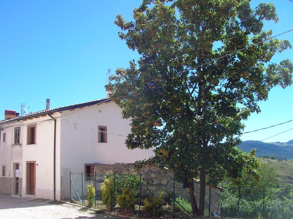 Vila Montagna & Relax Castel Di Sangro Exteriér fotografie